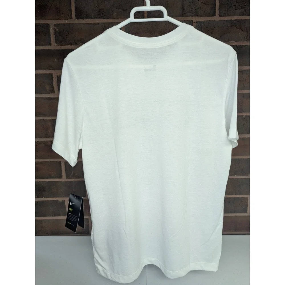 Nike Men's Just Do It T-Shirt White Medium Japanese Sizing Regular Fit Cotton Te